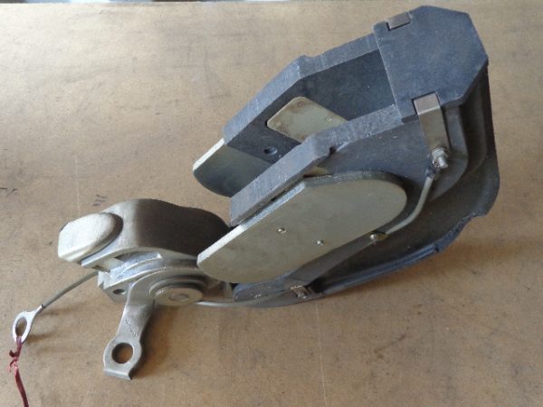 62-565-3:CUTLER HAMMER BLOWOUT COIL 9-460-447 ARC SHIELD AND CONTACT TIP 23-4026
